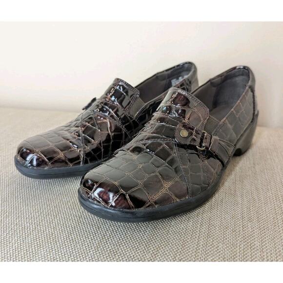 Clarks Shoes - Clarks Bendable Womens Brown Patent Leather Faux Croc Slip On Shoe Size 9M